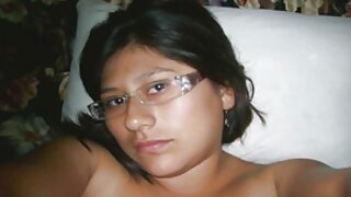 Pohotna brineta Mindy Main daje glavu prevelikom penisu